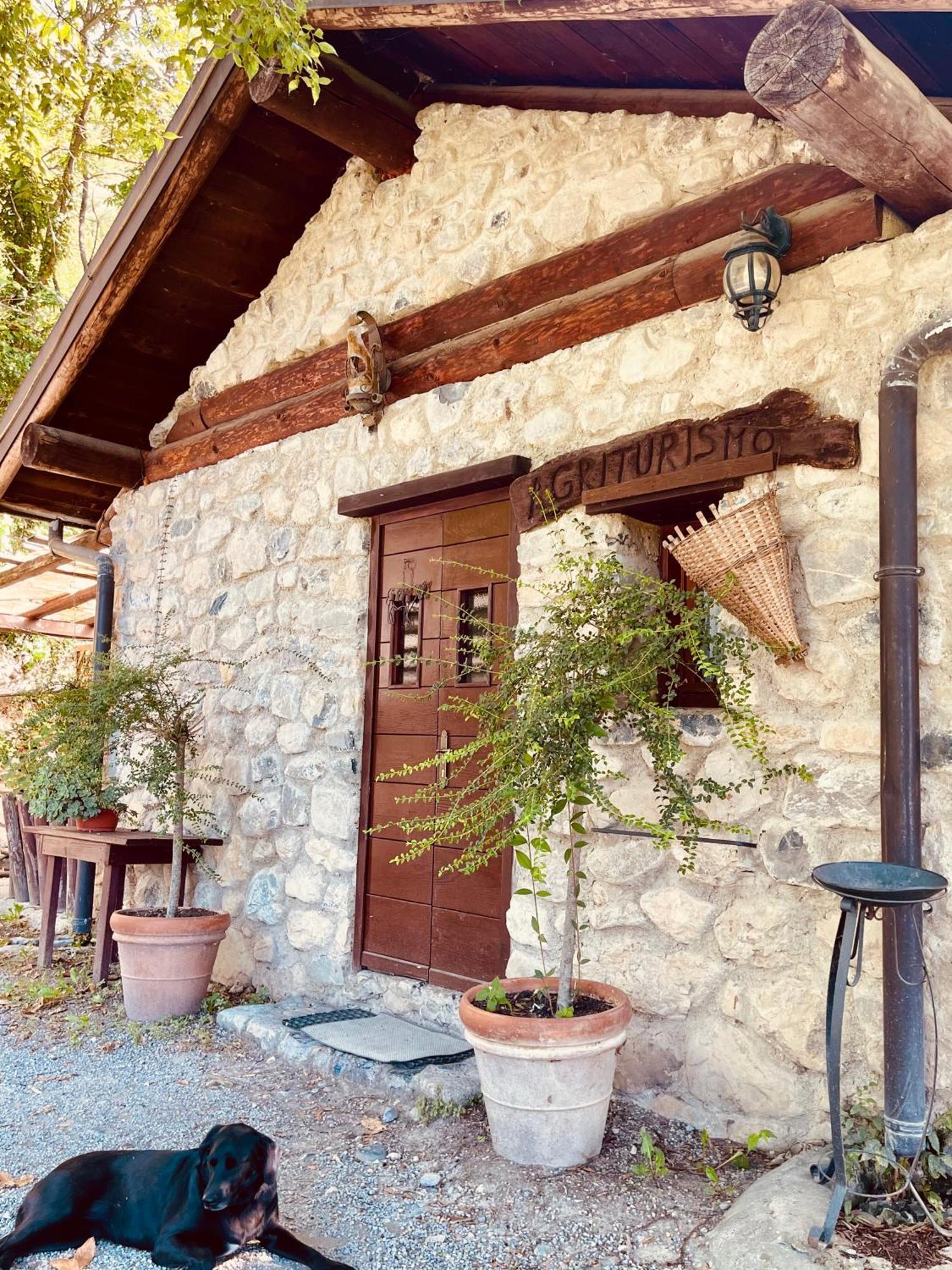 Agriturismo La Selvaggia Mandello del Lario Eksteriør bilde